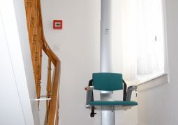 Závěsná sedačka Högg SL50